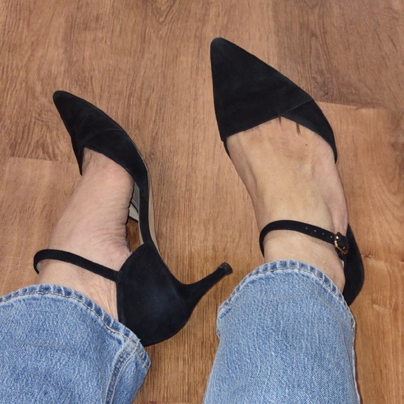 Louise et Cie Women's Black Suede Heels - Picture 7 of 12